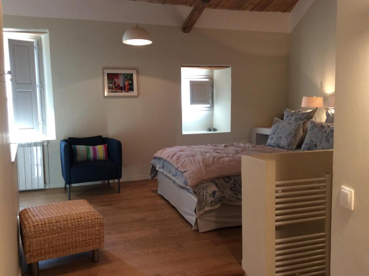 Bed and Breakfast Le Moulin Des Pinchinats Aix-en-Provence Zewnętrze zdjęcie