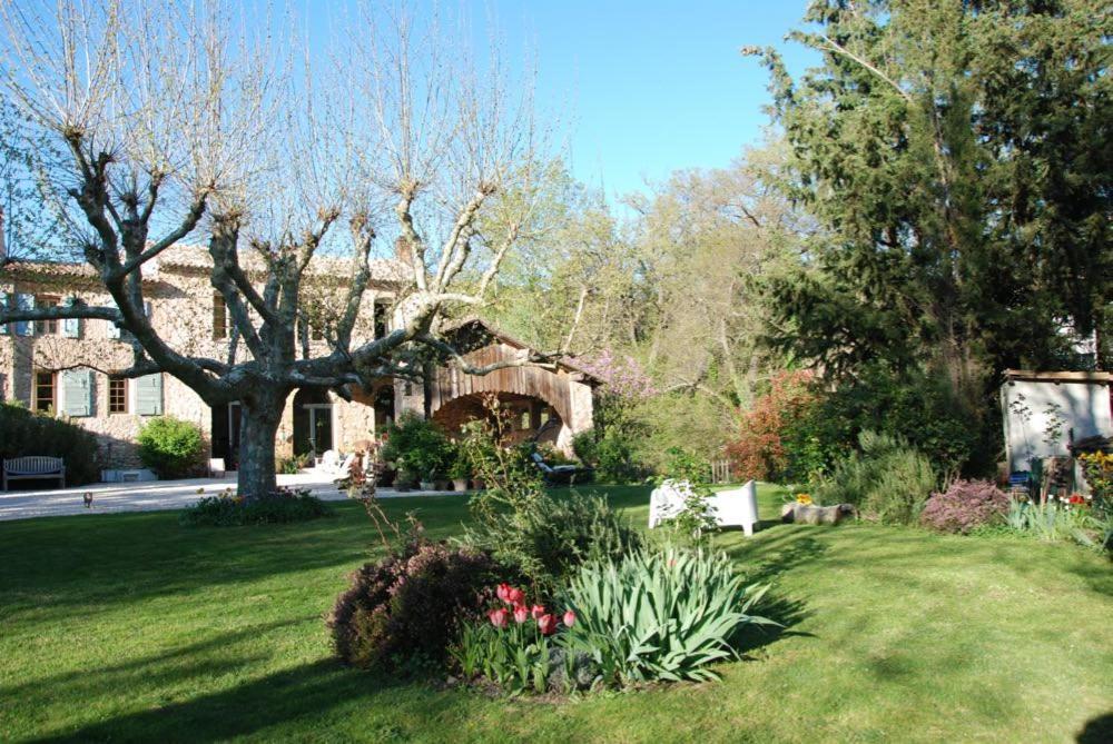 Bed and Breakfast Le Moulin Des Pinchinats Aix-en-Provence Zewnętrze zdjęcie