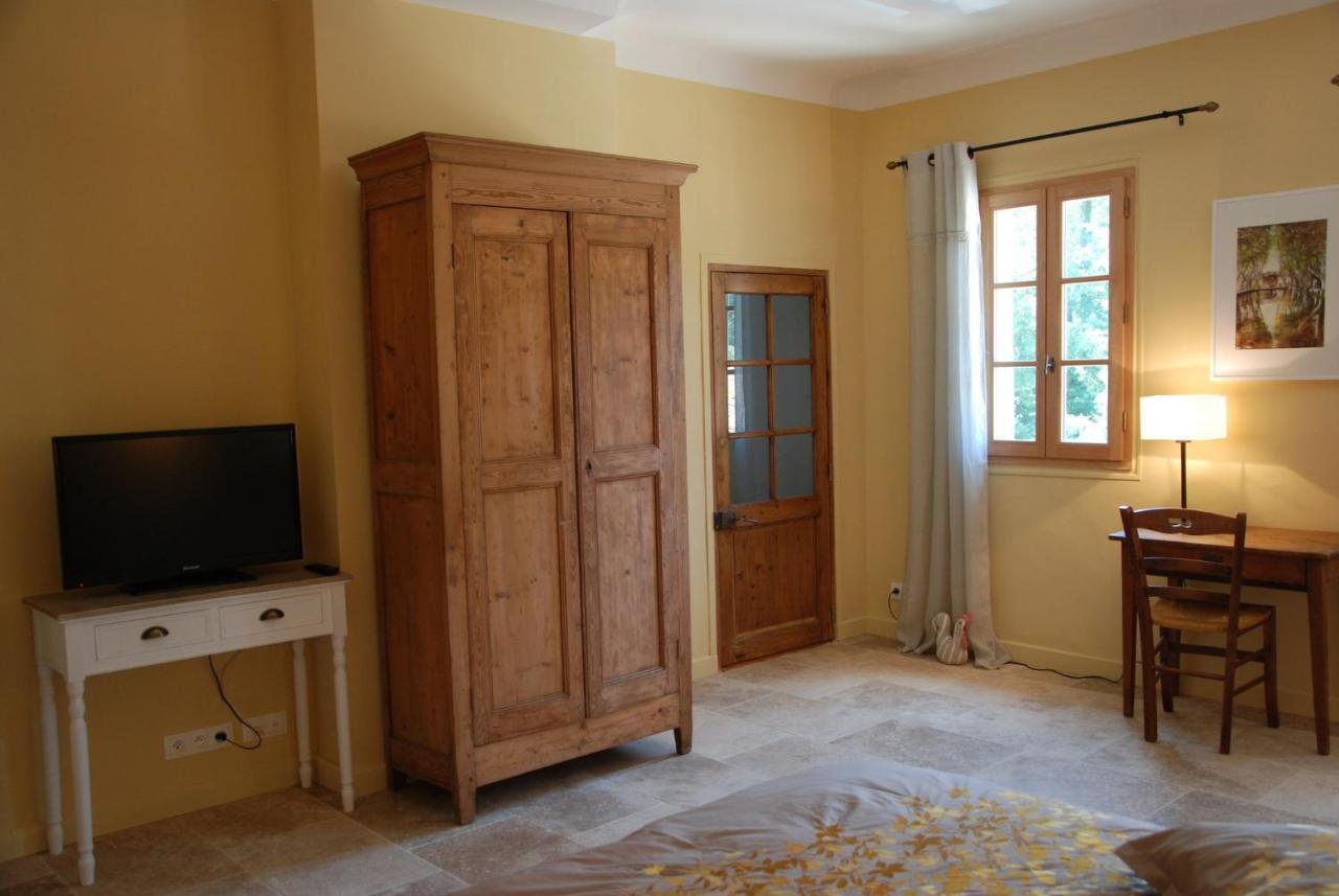 Bed and Breakfast Le Moulin Des Pinchinats Aix-en-Provence Zewnętrze zdjęcie